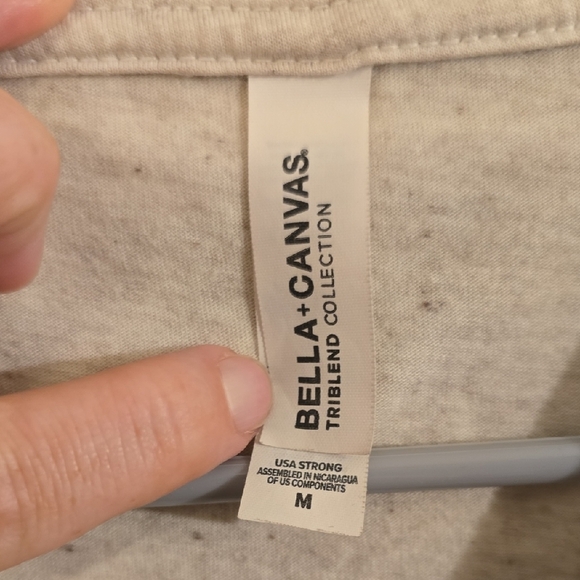 Bella Canvas Tan V-Neck Tee "BE KIND, DRINK WINE, PET PINOT" Young Farms LOT R1 - Picture 2 of 3